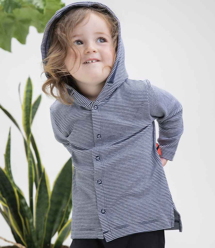 BZ47 White/Nautical Navy Model