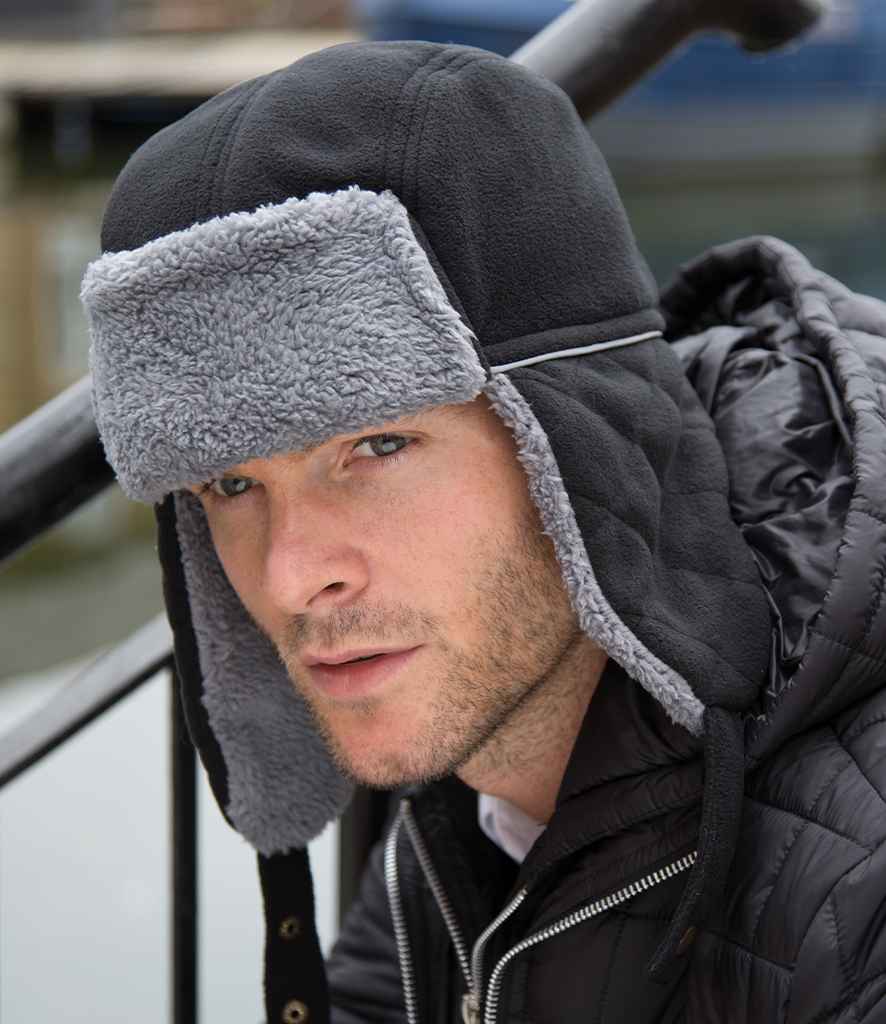 RC032 Black/Grey Model