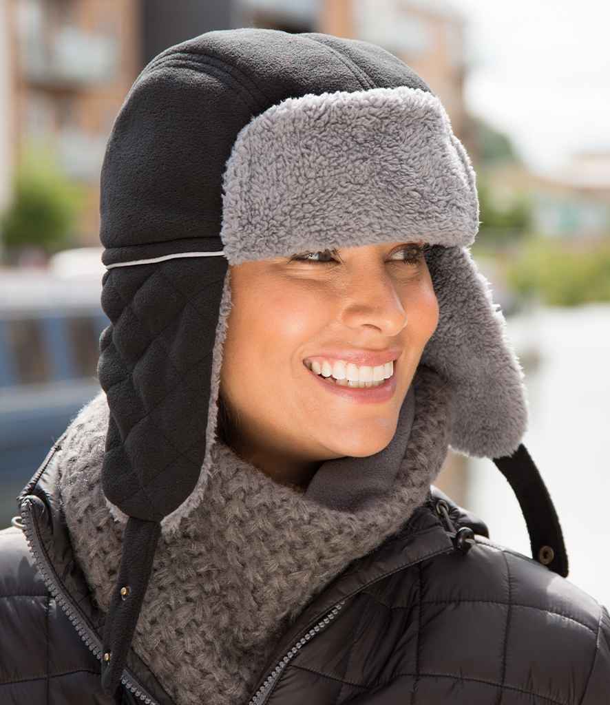 RC032 Black/Grey Model