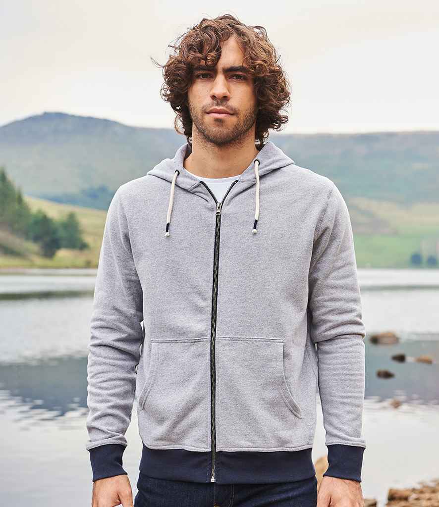EA051 Heather Grey/Navy Model
