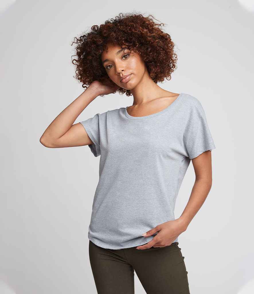 NX1560 Heather Grey Model