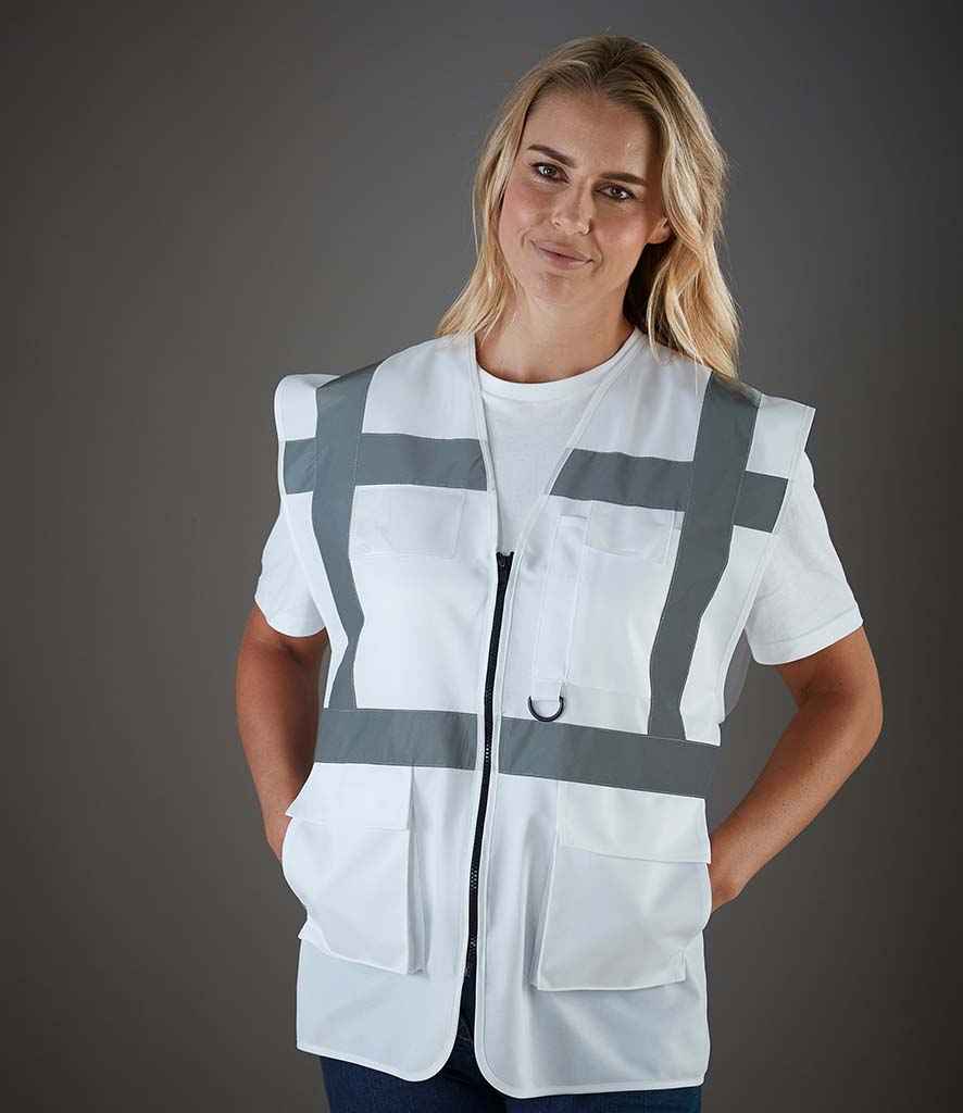 YK103 White Model